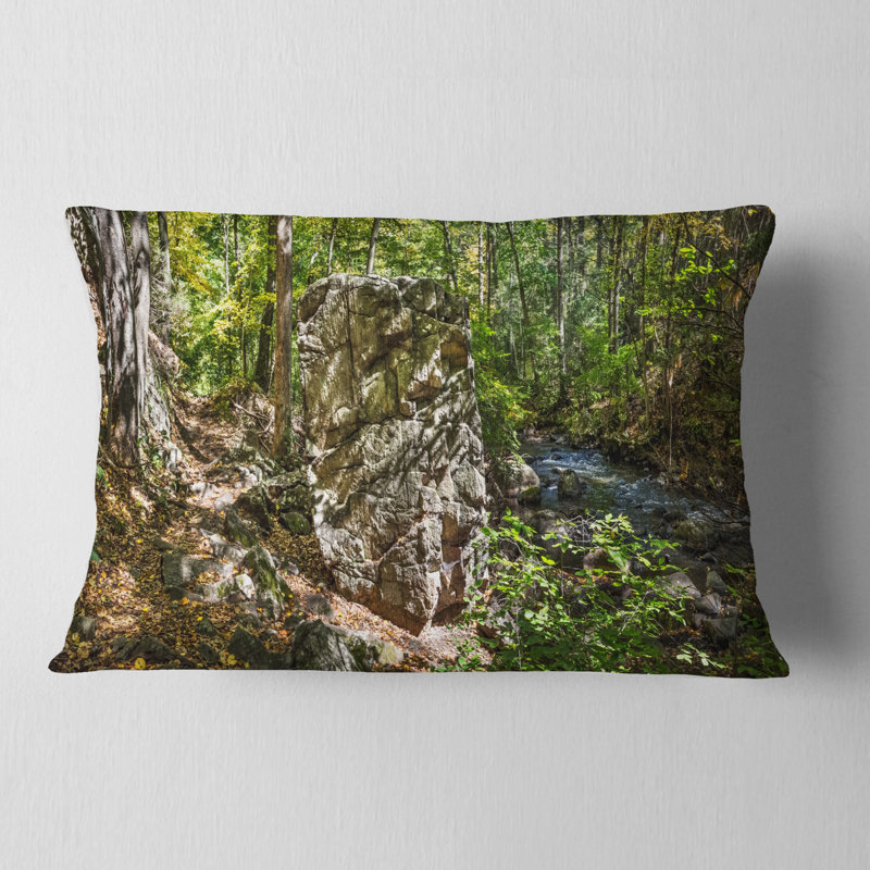 Huge Rock in Black River Shore - Coussin à imprimé paysage, Rectangulaire, 12 po x 20 po