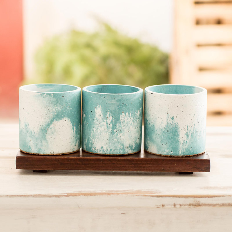 Dekow Handmade Planter