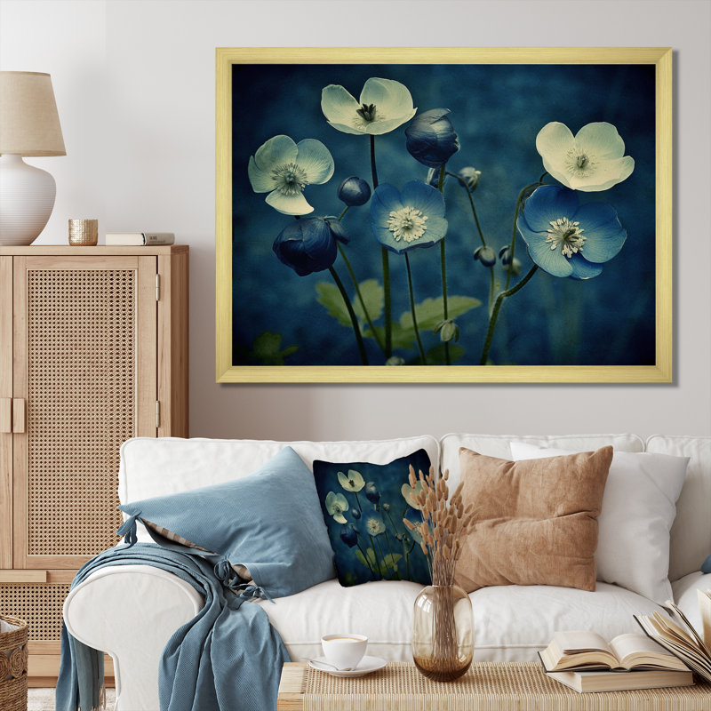 «Blossoming Buttercup Flowers» - impression rétro, H 16 po x l 32 po x P 1 po, Cadre doré à une seule photo