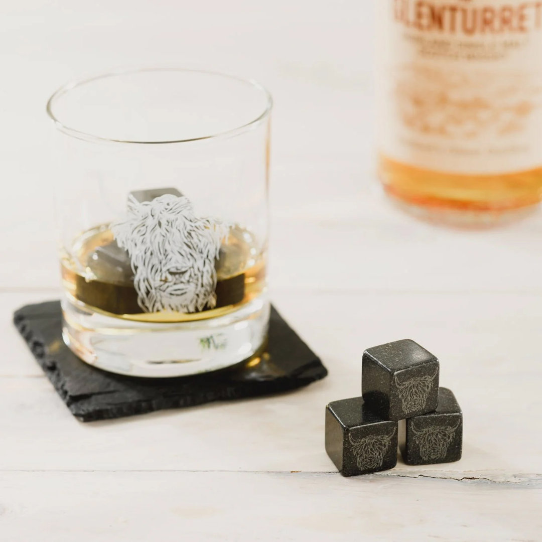 Oak Bottle Stopper & 6 Piece Whisky Stones - Highland Cow
