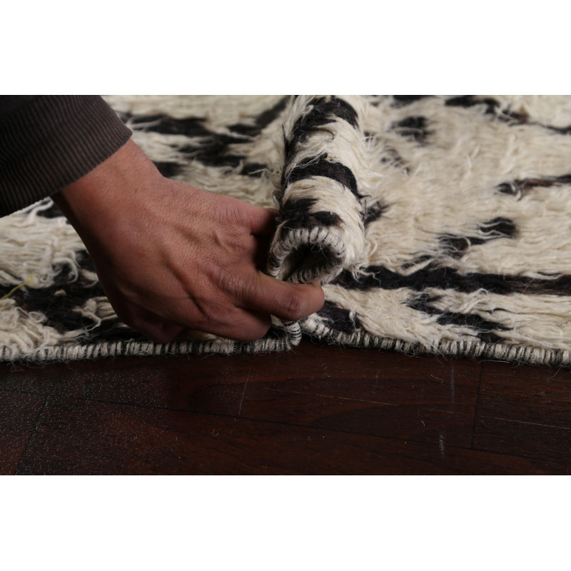 One-of-a-Kind 5'8" X 9'5" New Age Wool Area Rug in Ivory