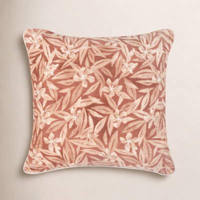 Lamia 22" x 22" Throw Pillow
