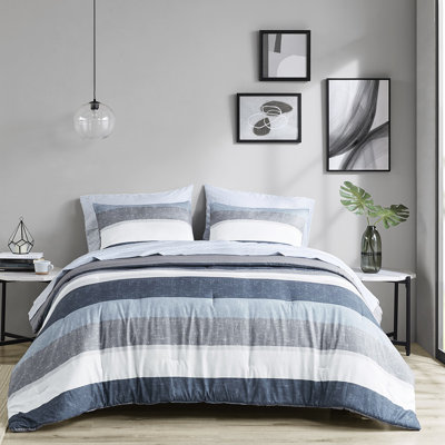 Très grand lit d'édredon à rayures - Gris, bleu marine, bleu pouvant accueillir un matelas de 14 po de profondeur ou moins