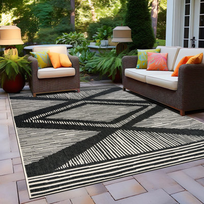 Tapis intérieur / extérieur à rayures géométriques Contemporary