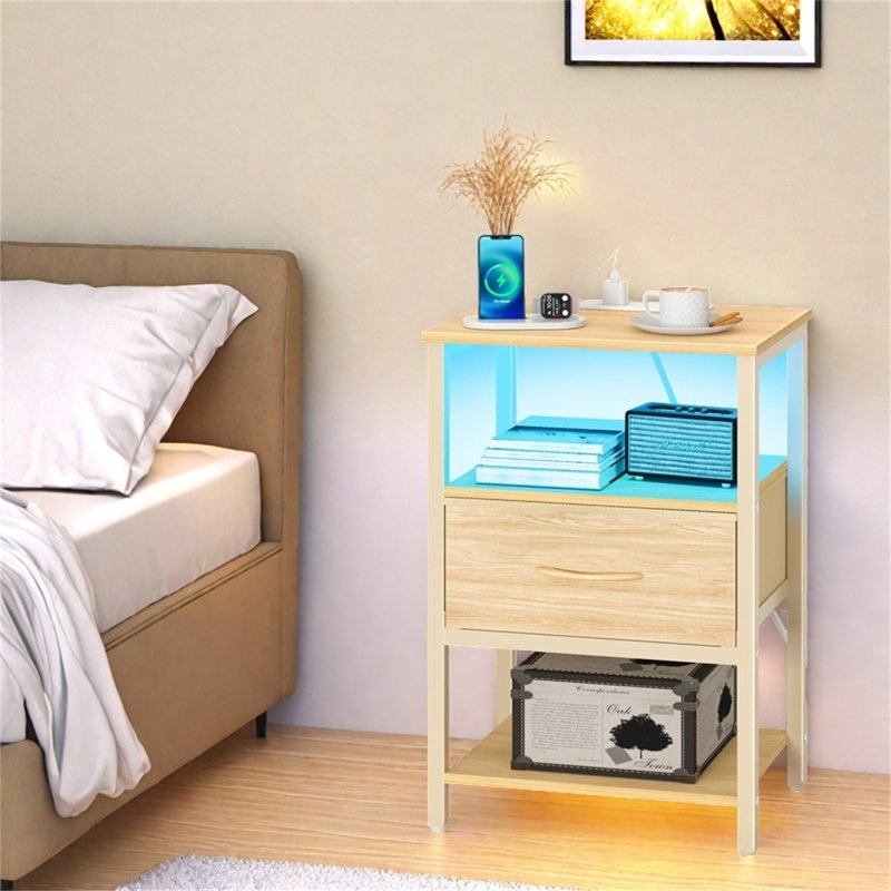 Table de chevet moderne à DEL avec station de charge et tiroir réglable en tissu, Naturel