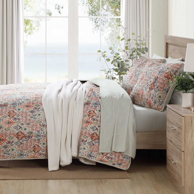 Tommy Bahama Enchantment Cotton Reversible Quilt Set, Queen Quilt + 2 Standard Shams