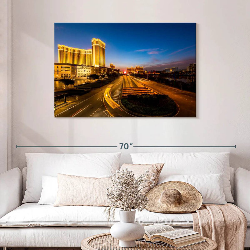 Macau, 30" H x 45" W
