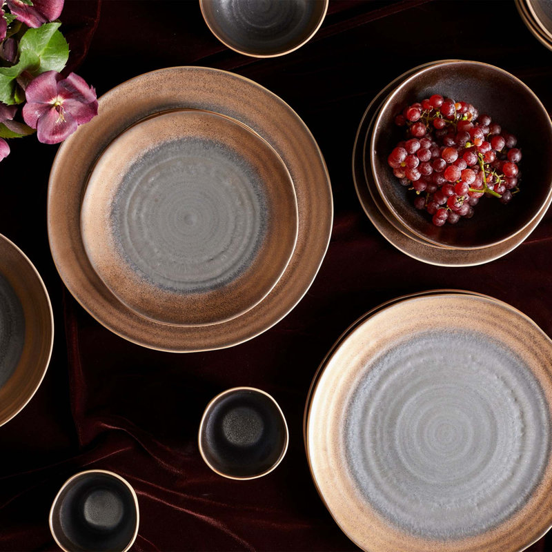 Akita Stoneware Salad/Dessert Plate
