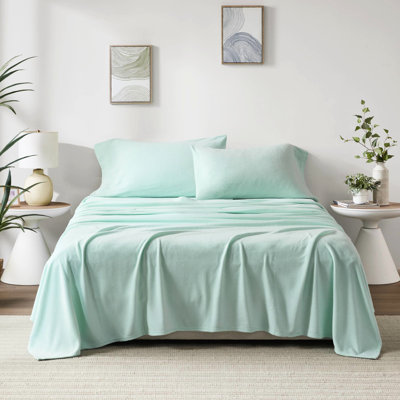 Ensemble de 4 très grands draps 100% molleton ultra doux au toucher, avec une conception pelucheuse, livré avec un drap plat, 2 taies d'oreiller ajustées, élastique pour les matelas de 16 po, facile à laver à la machine et confortable, sur le visage, taies d'oreiller