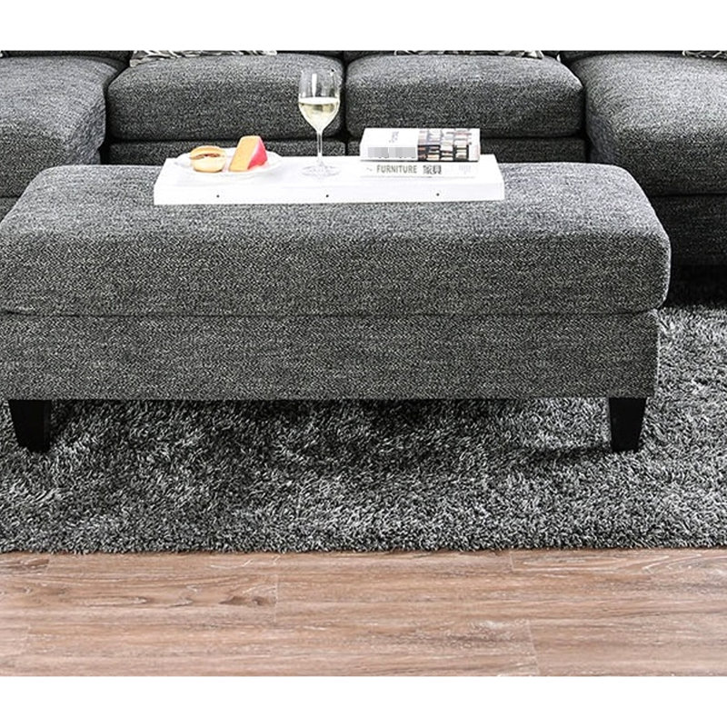 Chenille grise de style transitionnel avec du bois massif, des pieds fuselés, de la mousse haute densité et des coussins de dossier ajustés pour la surface de vie principale