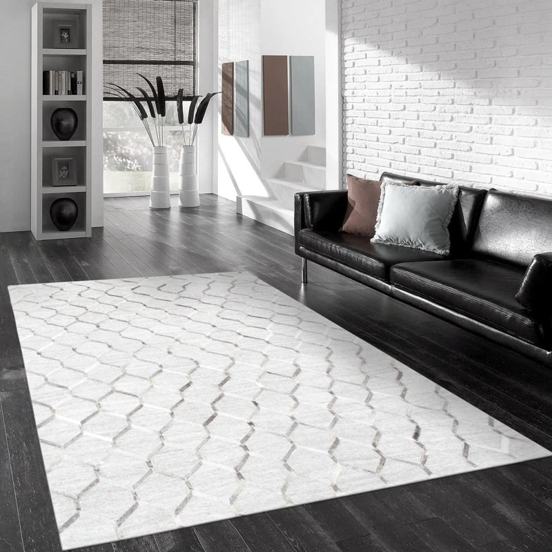 Capucina Geometric Area Rug
