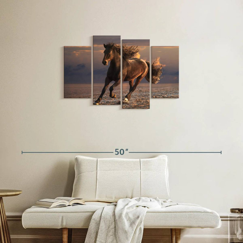 Sandy Beach Horse, H 22 po x l 36 po