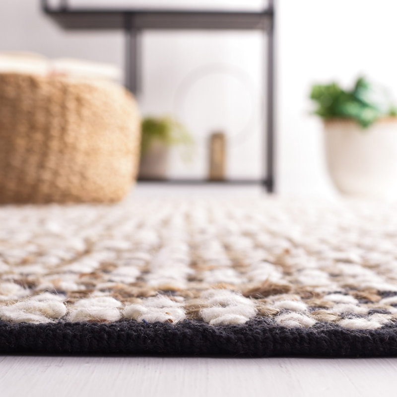 Gabino Geometric Handmade Flatweave Area Rug in Black/Ivory, Round 6'