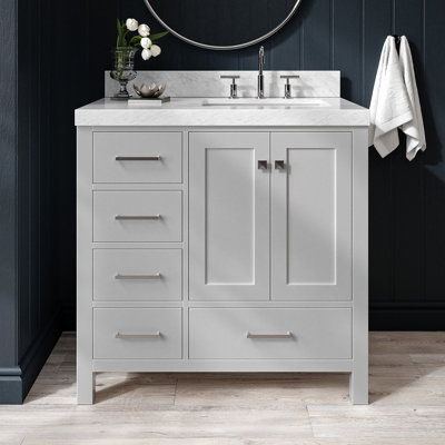 Meuble-lavabo simple en bois massif 36 po avec plateau en marbre Carrara de Cambridge 36 po Cambridge