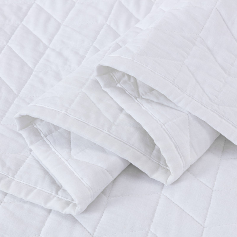White Queen Cotton Reversible Quilt Set with Geometric Stitching
