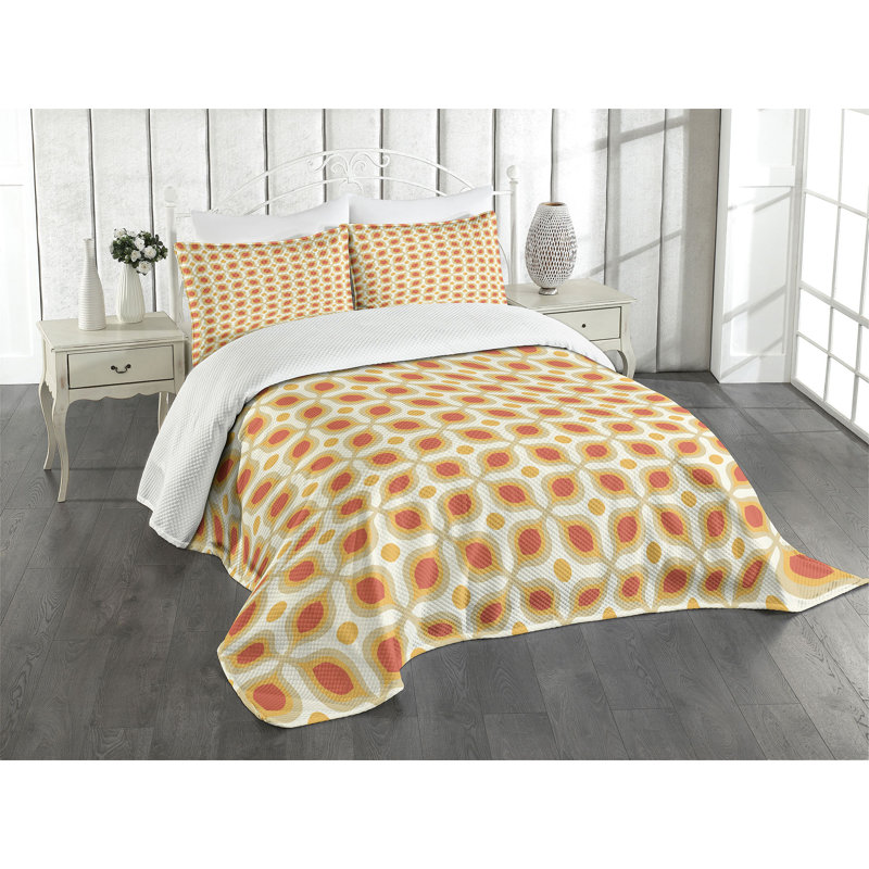 Queen White Quilted Bedspread Set with Pillow Shams