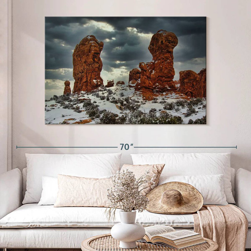 Alvord Animal Rock Formations, H 34 po x l 51 po