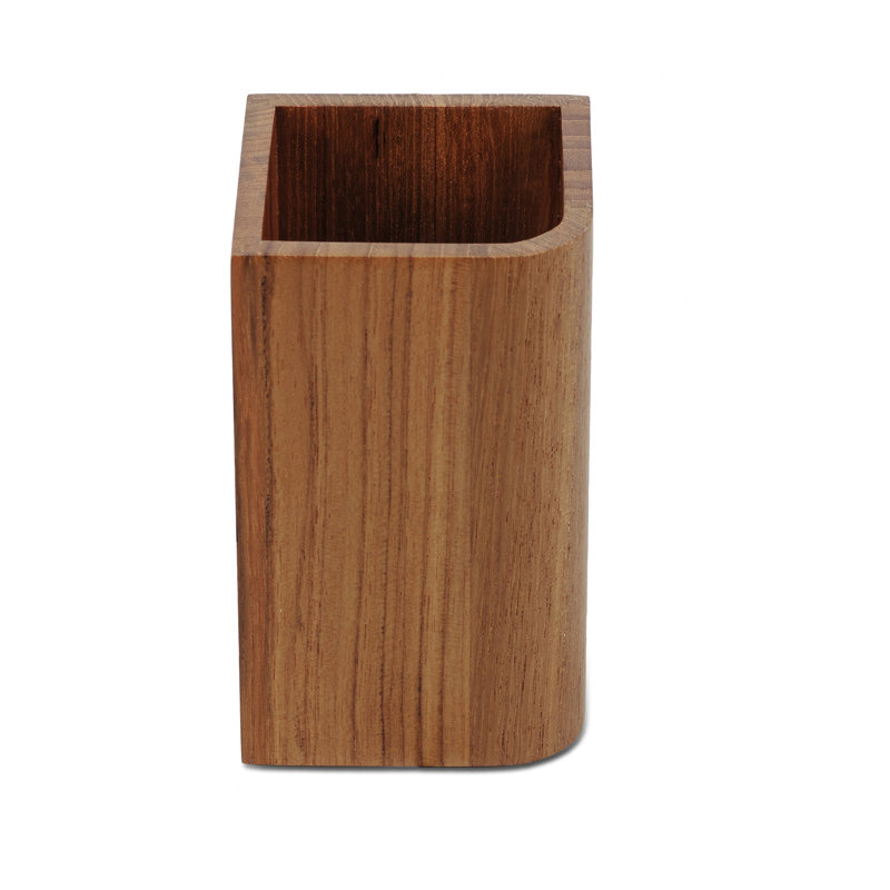 Daeisha Tumbler