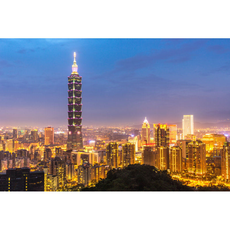 «Fellicia Taipei, Taïwan Skylines sur toile» par Vichie81, photographie, H 8 po x l 12 po
