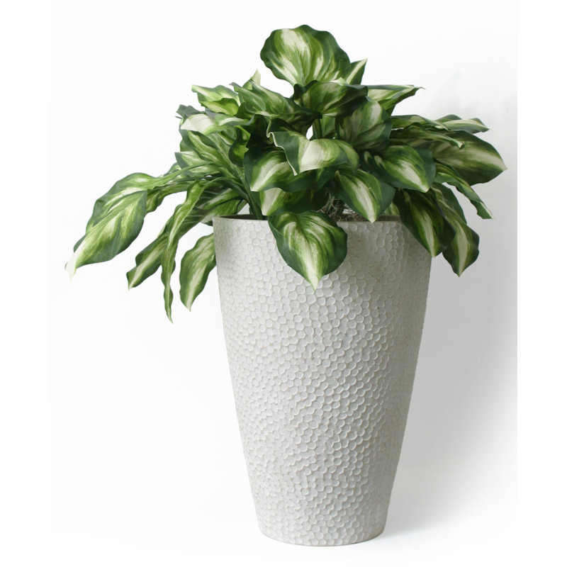 Cara Composite Hammer Texture Pot Planter, White