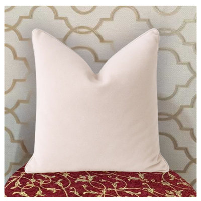 Veloure Pillow 22X22