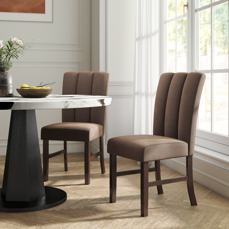 Ensemble de 2 chaises de salle à manger rembourrées en velours Roundhill Furniture Strata