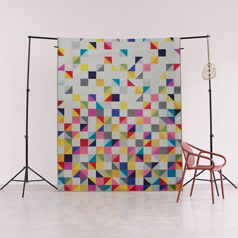 Light-Toned Multi-Colored Crystal Shape Gradient Patterned Creative Modern Decorative Rug, Rectangle 3'3" x 6'6"