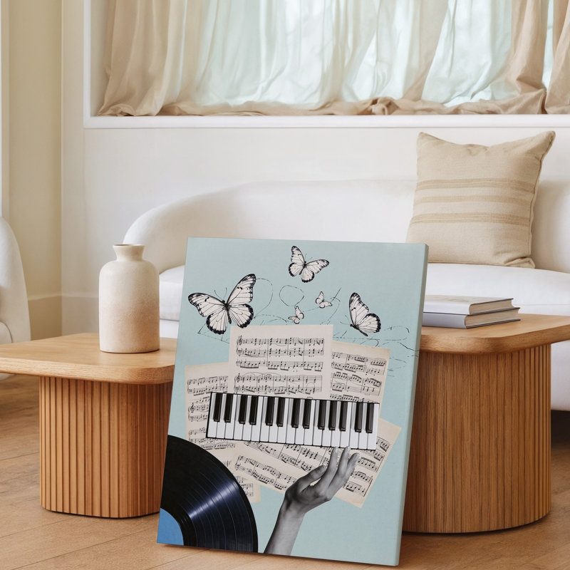 Toile, collage fantaisiste mettant en vedette un clavier de piano comme élément central, H 12 po x l 9 po