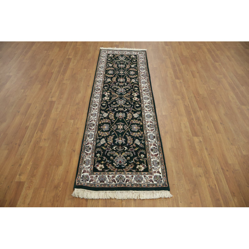 Tapis oriental exquis avec des motifs détaillés et un élégant tapis de bordure 2 x 8