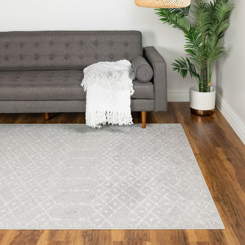 Karg Geometric Indoor Rug, Rectangle 4' x 6'