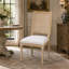 Ensemble de 2 chaises de salle à manger de style campagne française, dossier en rotin capitonné, finitions filigrané et sculptées, montage facile, beige
