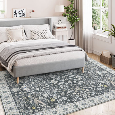 Clouis Washable Indoor Rug