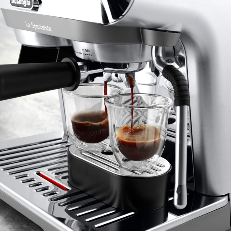 De'Longhi La Specialista Arte Evo 15-Bar Espresso Machine with Cold Brew and Built-In Grinder