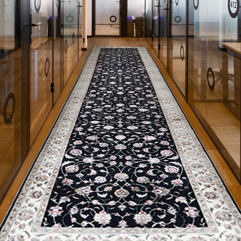 Hand Woven Wool Floral Area Rug, Rectangle 5' x 7'