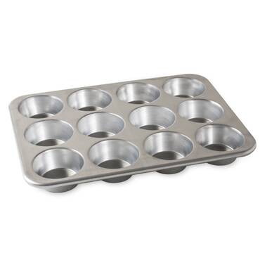 Nordic Ware Naturals High Dome Covered Pie Pan