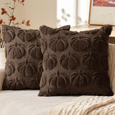 Housses de coussin automnales citrouille, 45 x 45 cm, beige, ensemble de 2, pour la maison. Taies d'oreiller décoratives de style ferme, en fausse fourrure douce. Idéales pour la véranda, le canapé, le lit ou le salon.