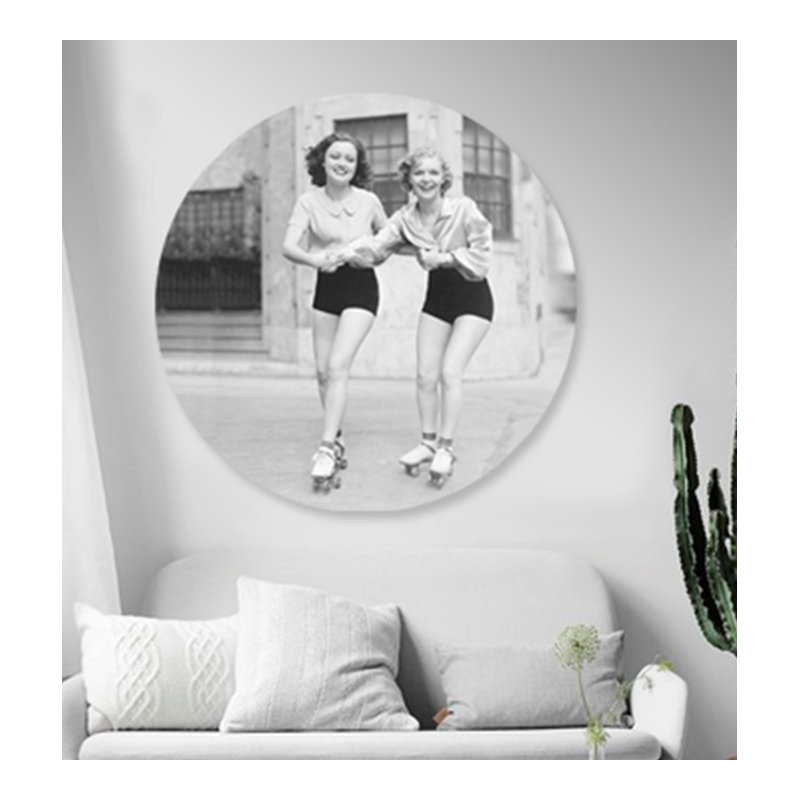 50's Roller Buddies - photographie sur acrylique, H 24 po x l 24 po x P 2,5 po