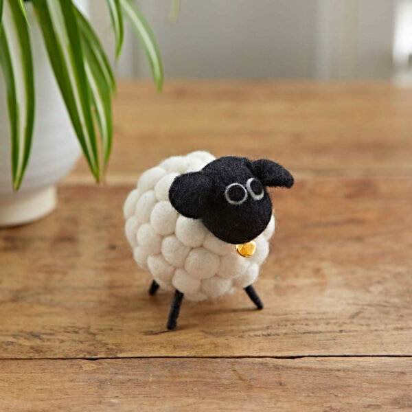 Animals Figurines & Sculptures, White