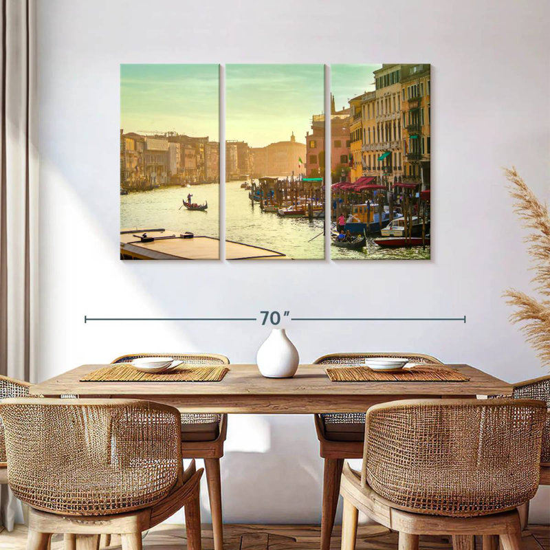 Nicci Venice II, 36" H x 57" W