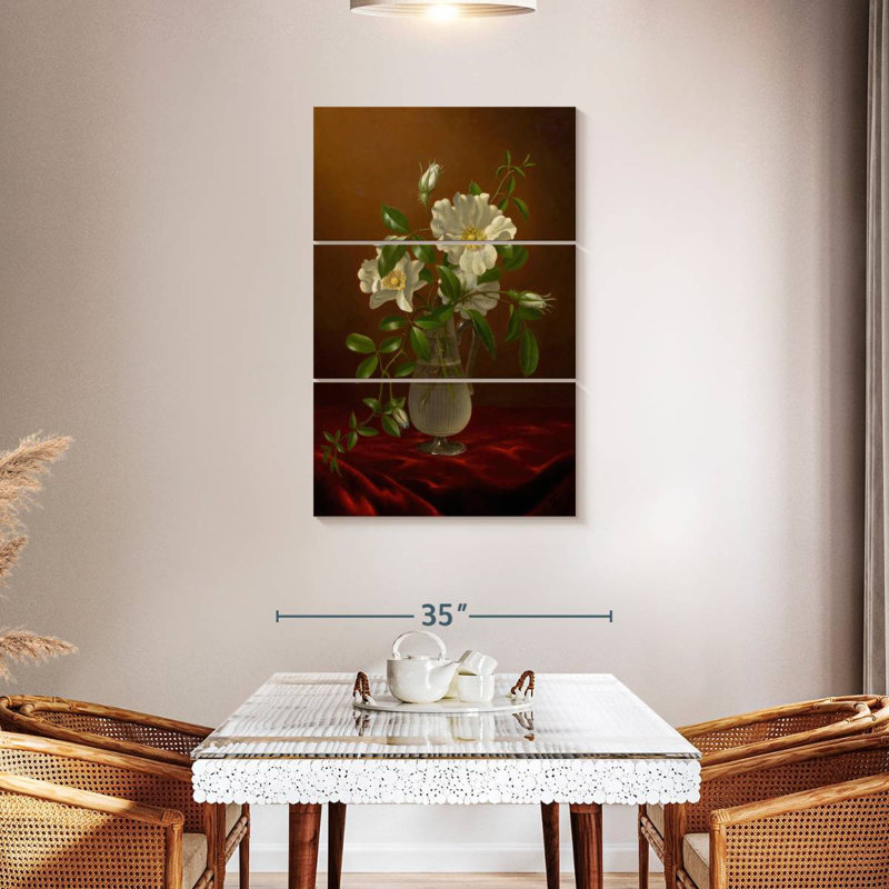 Harnek Cherokee roses dans un vase en verre, H 45 po x l 28 po