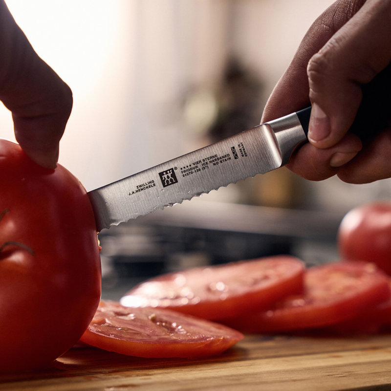 Four Star 5.12-inch Serrated Utility Knife