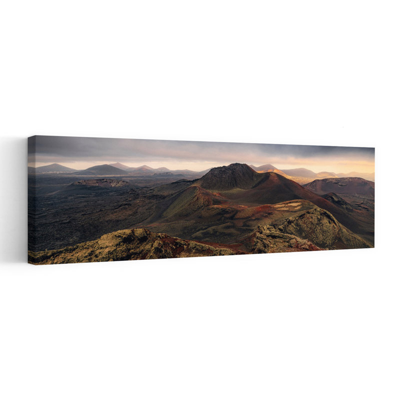 Volcanique, paysage abstrait contemporain, art mural, H 36 po x l 12 po