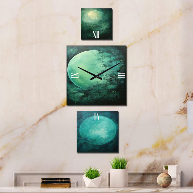 Maano - Moon Large Vertical Clock