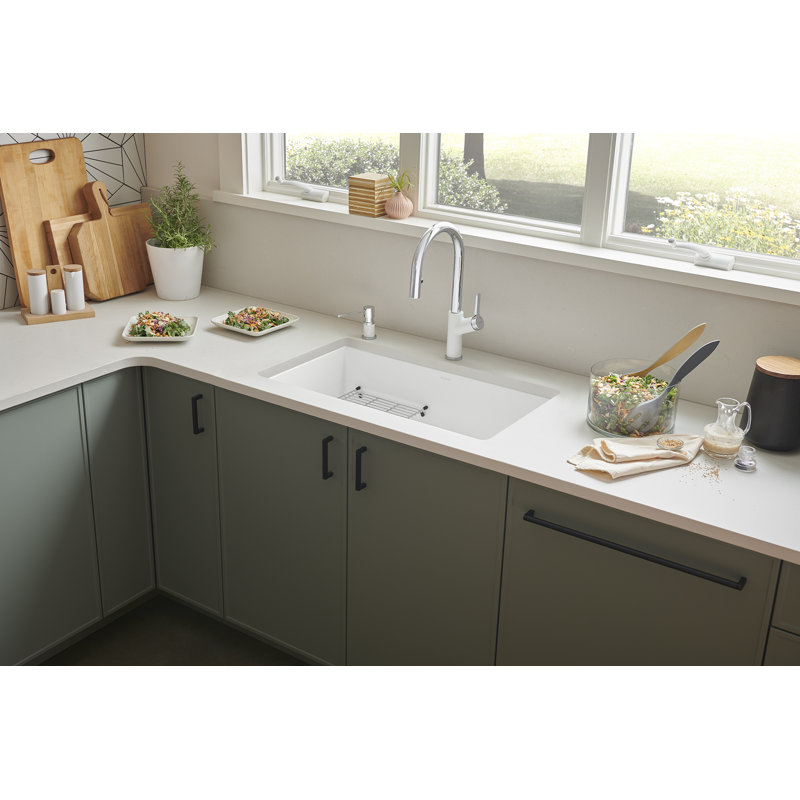 Lato Soap Dispenser, White