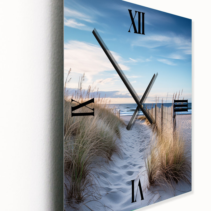 Path To The Beach II - Horloge murale de plage en métal, Small
