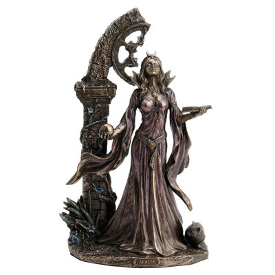 Figu-950-all Figurines & Sculptures