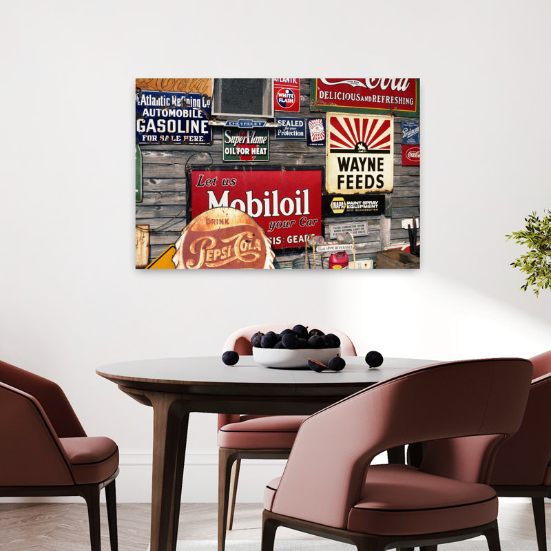 Boutique d'antiquités mettant en vedette des panneaux de publicité de style rétro, H 24 po x l 36 po