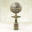 Figurine de poupée à casseroles émergeant Witton