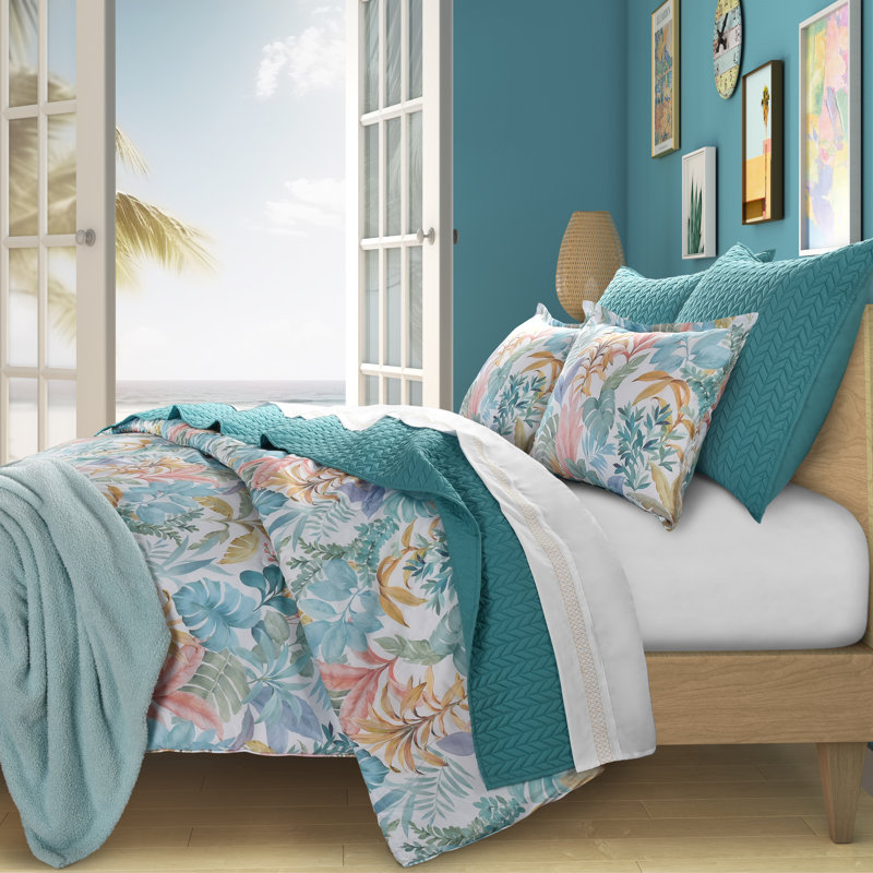Breezes Comforter Set, Queen Comforter + 2 Standard Shams