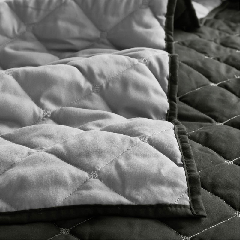 Ensemble d'édredon et de courtepointe 7 pièces à rayures pour microfibre de polyester douce et pleine grandeur, d'inspiration côtière, pour une utilisation toutes saisons